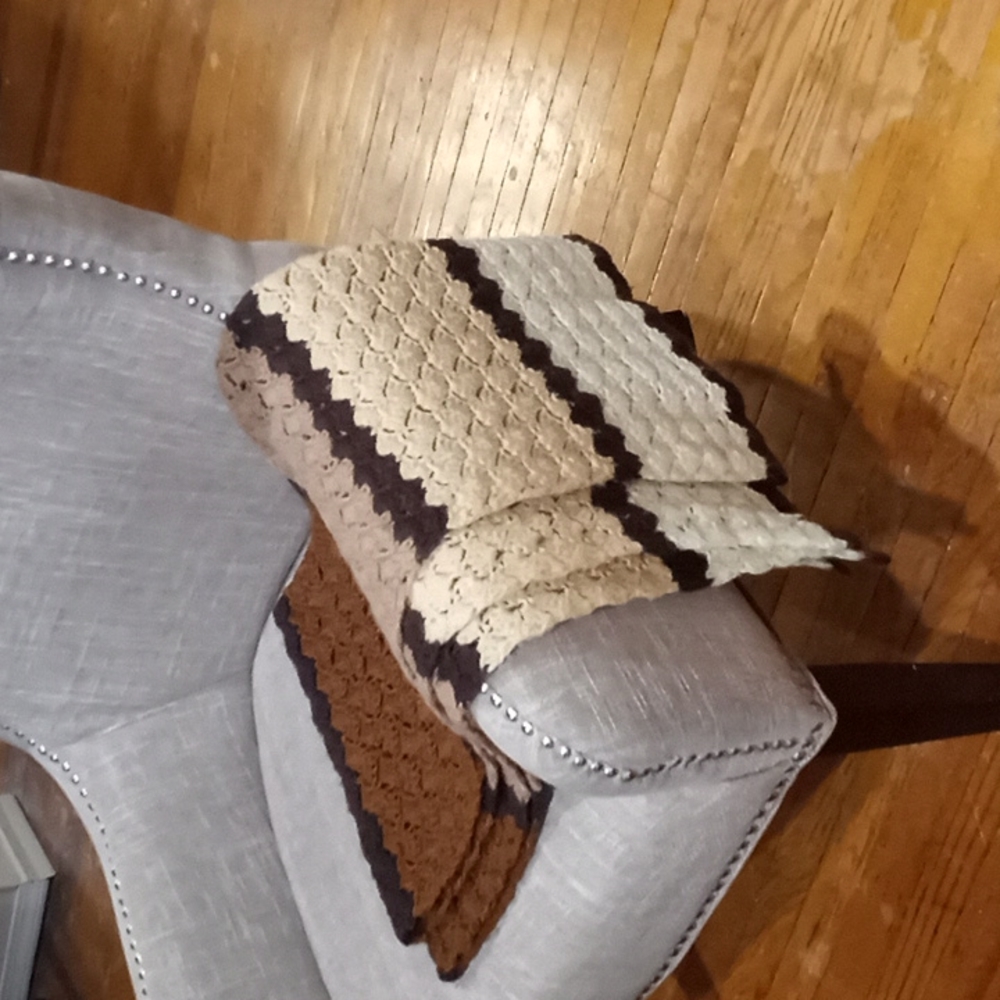 Handmade throw/blanket small - Picture 3 of 8
